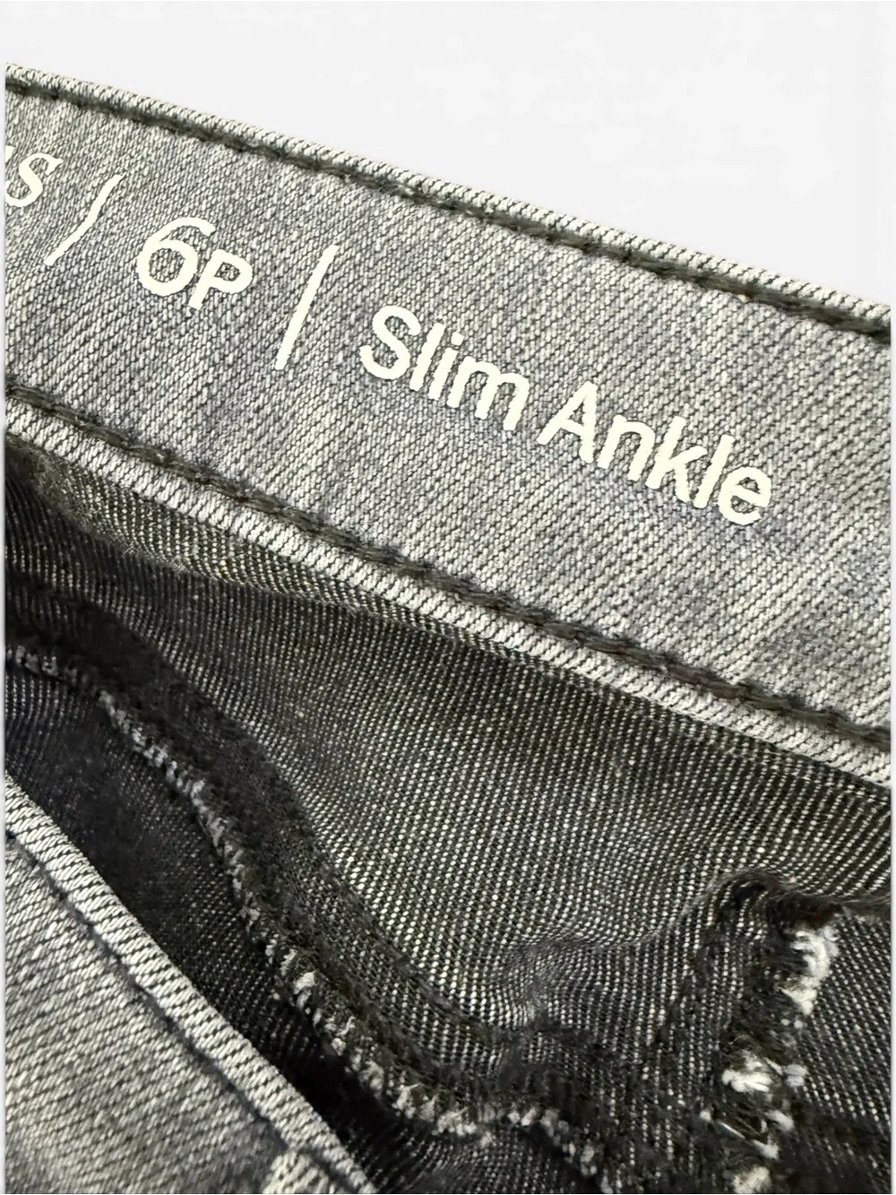 Talbots Gray Size 6P Flawless Slim Ankle Jeans